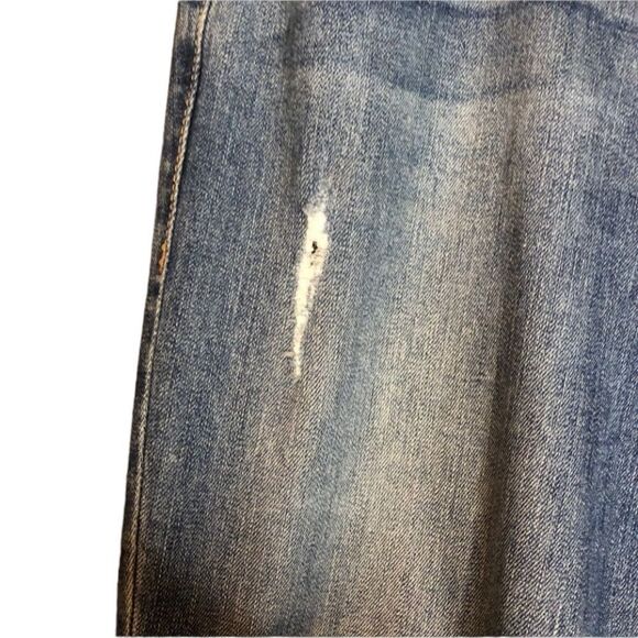 Level 99 straight leg distressed jeans. Size 26 - Picture 10 of 12